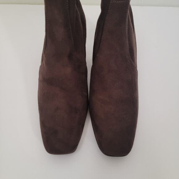 Donald J. Pliner Brown Faux Suede Sock Boot Sz 7.5 Kitten Heel Sophia Minimalist - Picture 7 of 15
